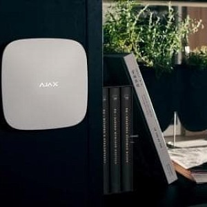 Стартовали продажи новинки AJAX Hub 2